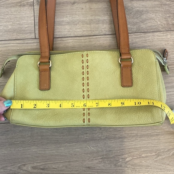 Fossil | Chartreuse Green and Brown Pebbled Leather shoulder bag | Vintage - Picture 11 of 15